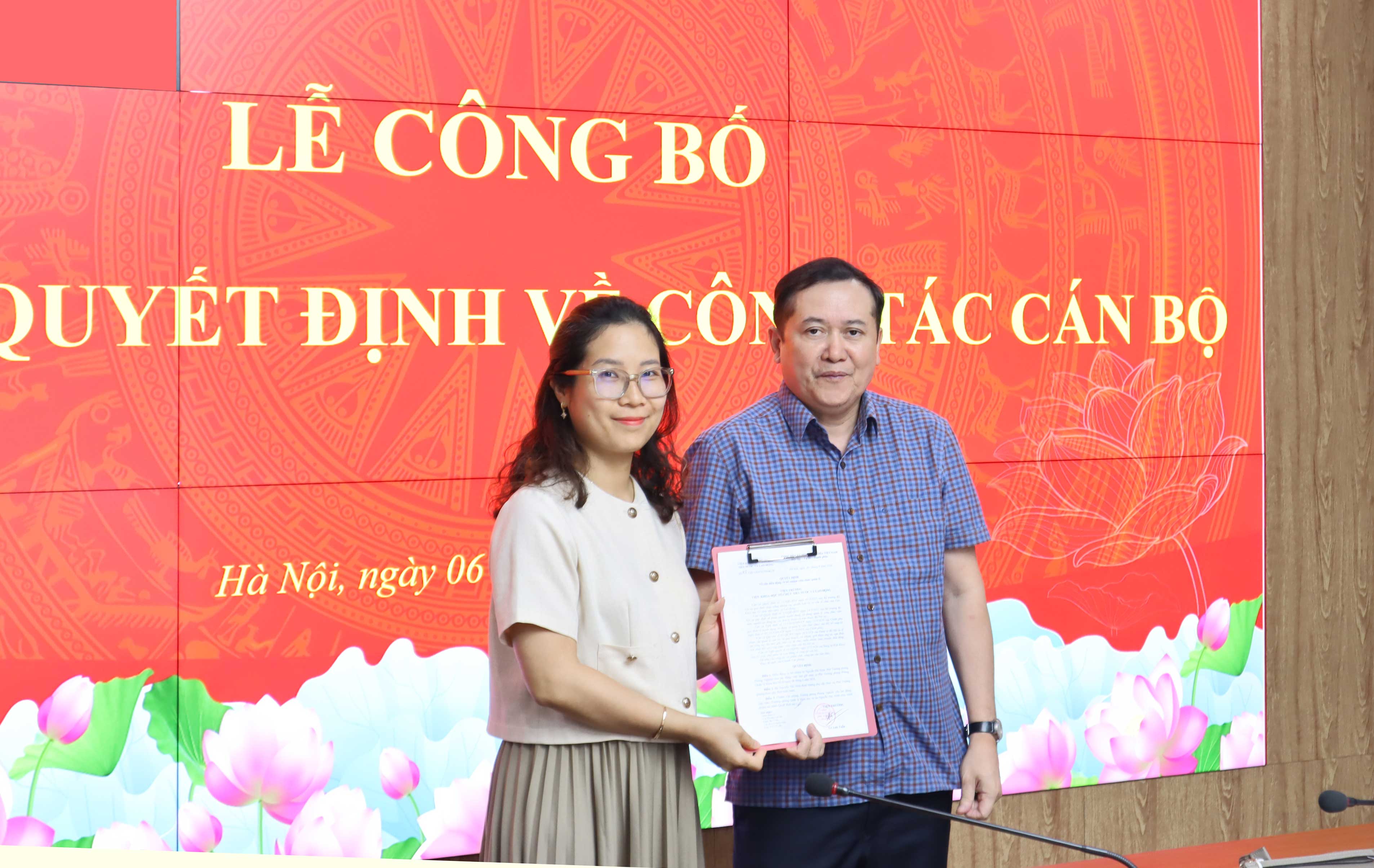 Viện Khoa học Tổ chức VV88 app tải về và Lao đông tổ chức Lễ công bố và trao quyết định về công tác cán bộ